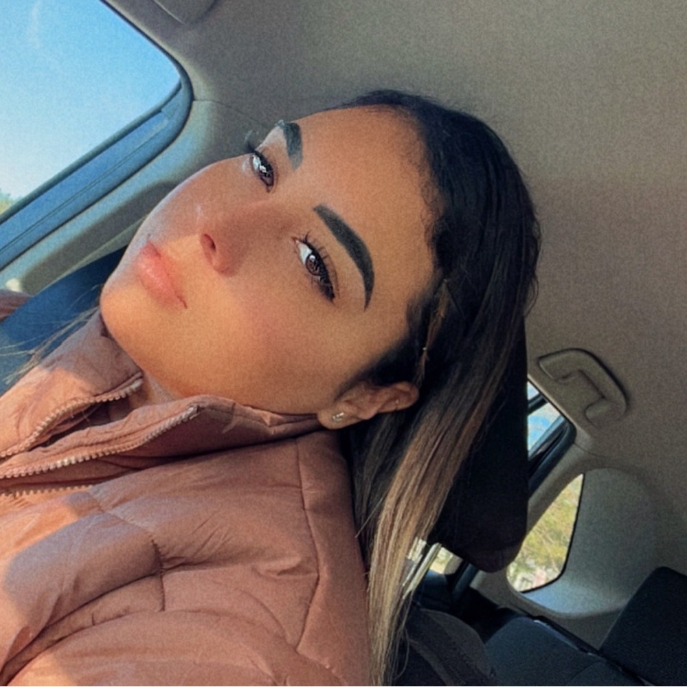 Meet your Posher, Gabrielle